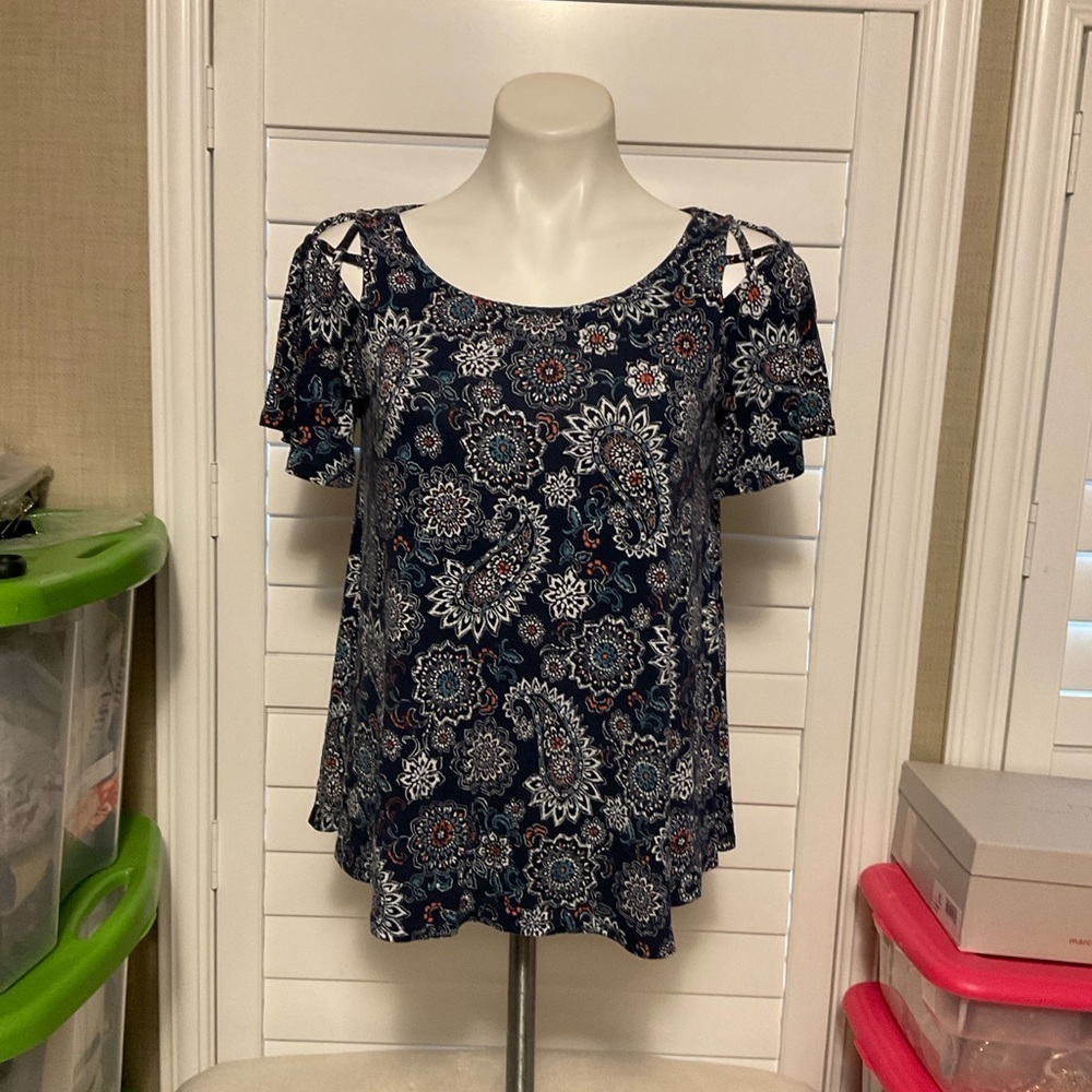 Westport Navy Floral Blouse with Cutout Sleeves